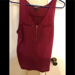 Sleeveless red top